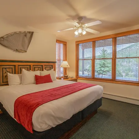 Wildwood Inn-2